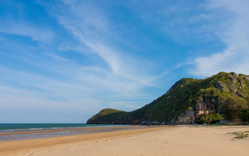 Nam Talay Resort Pran Buri Exterior photo